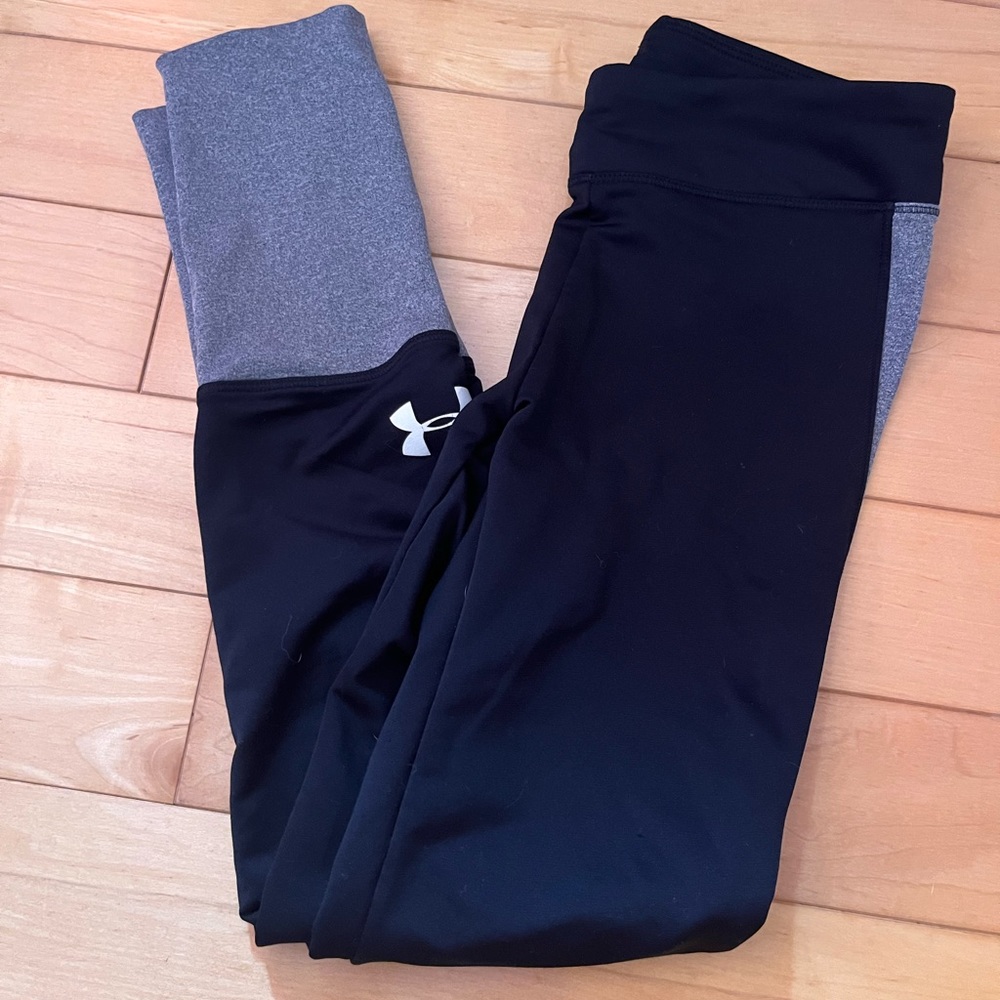 Black under armor girls pants